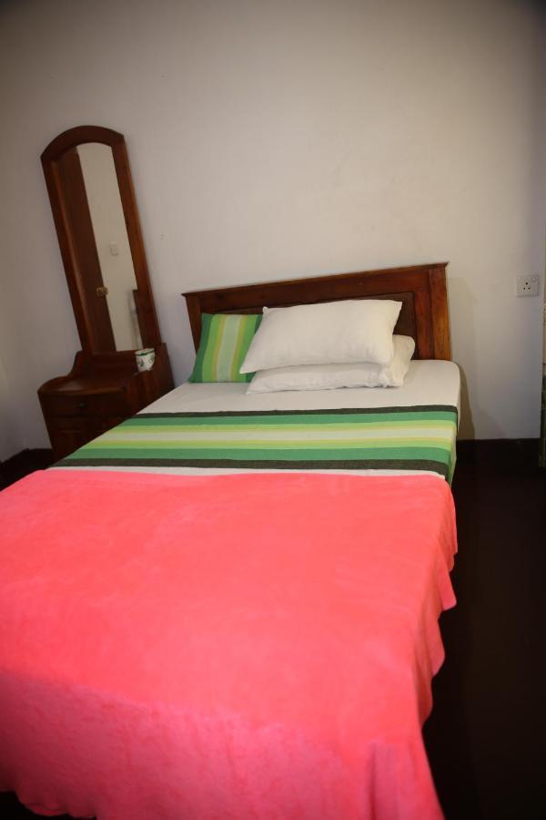 Super Spot Guest House Ella Extérieur photo